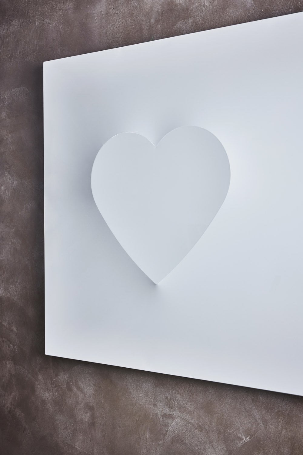 L'Atelier -MISSING LOVE - white detail